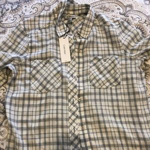 Adorable Calvin Klein, light flannel